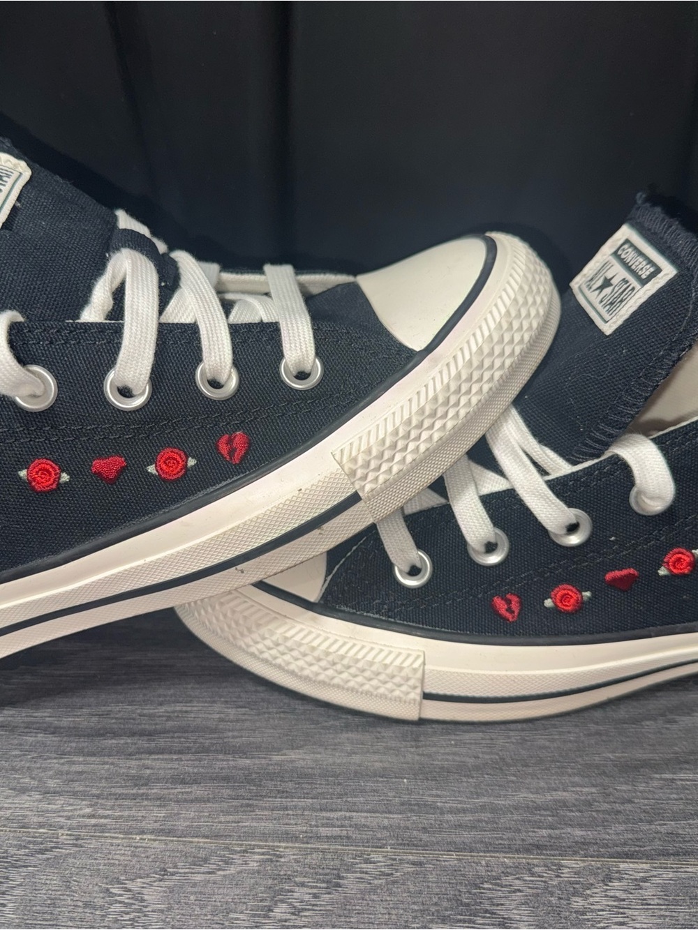 Converse Black Canvas Low-Top Sneakers with Red Heart Embroidery size 6